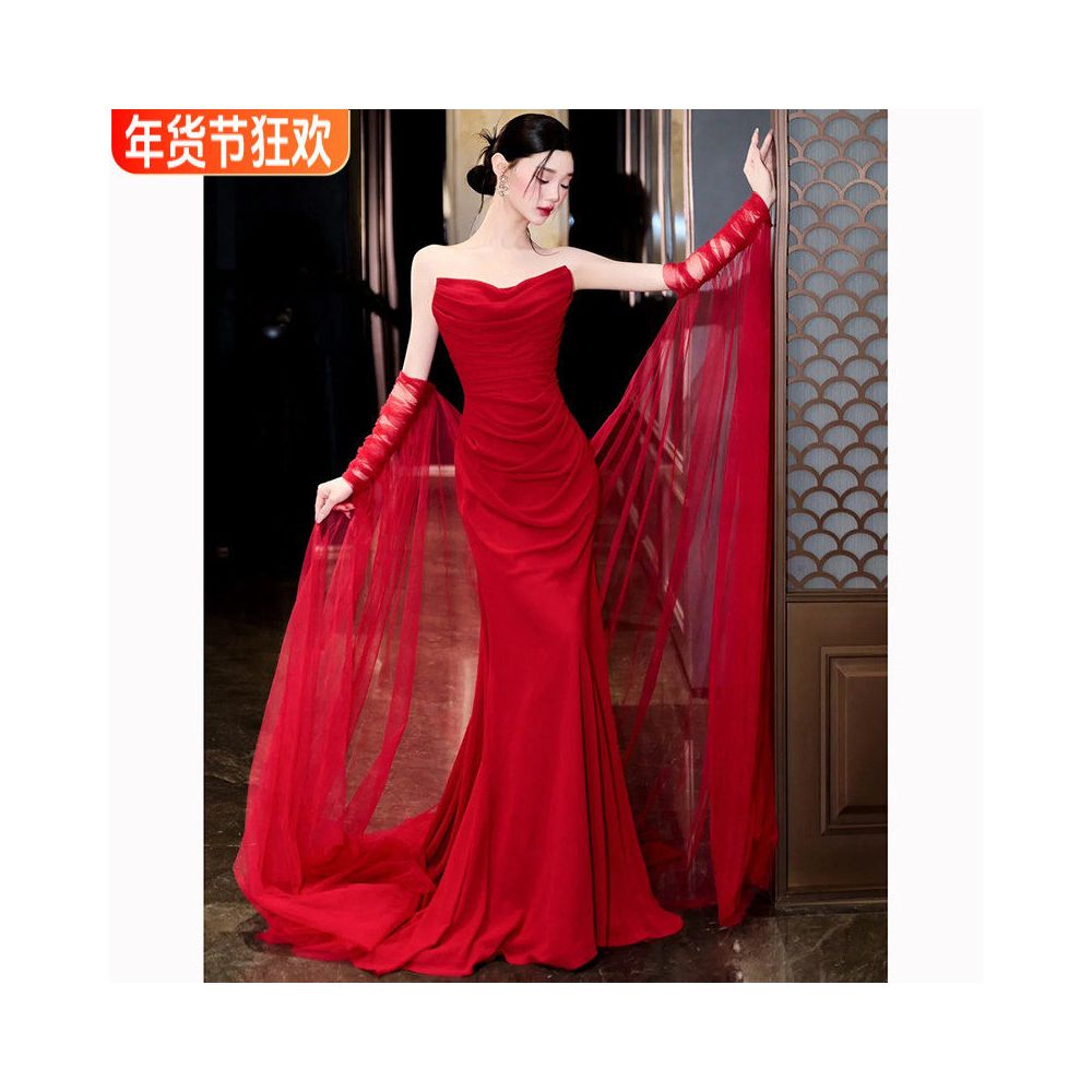 Bridal gloves long sleeves trailing yarn knots wedding dresses morning gowns toasting gowns photography travel photography accessories image 0