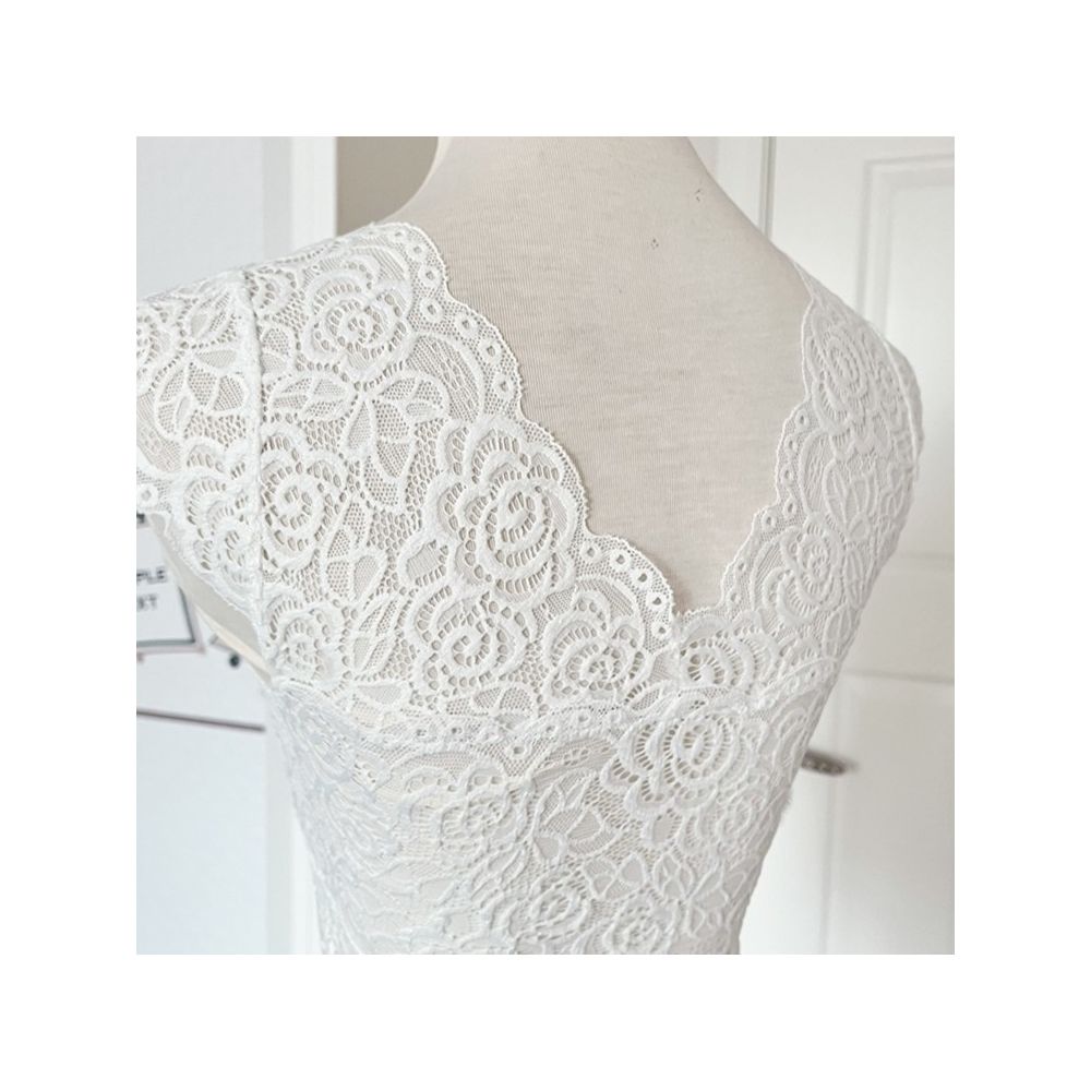 Square collar lace camisole vest women s beautiful back anti glare inner layer bottom layer top short style slimming versatile in summer image 4