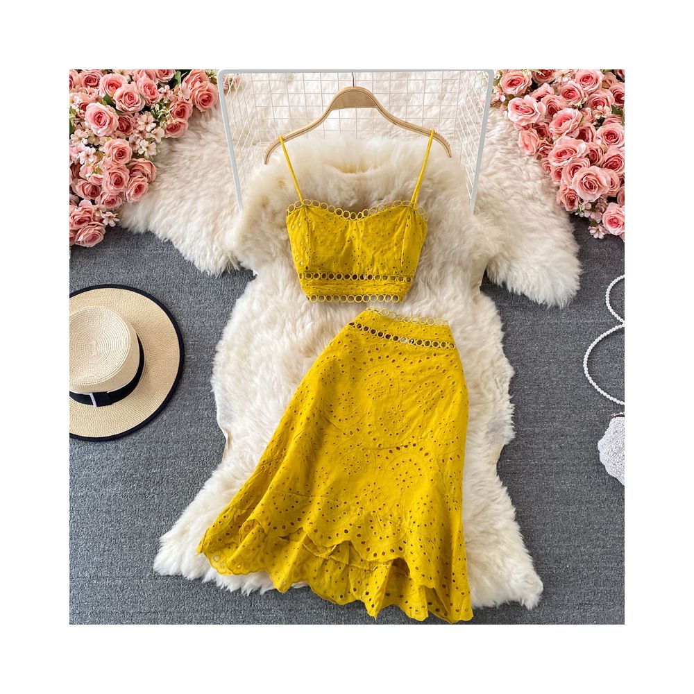 Beach vacation set new summer style backless short strapless camisole top and high waisted ruffle skirt