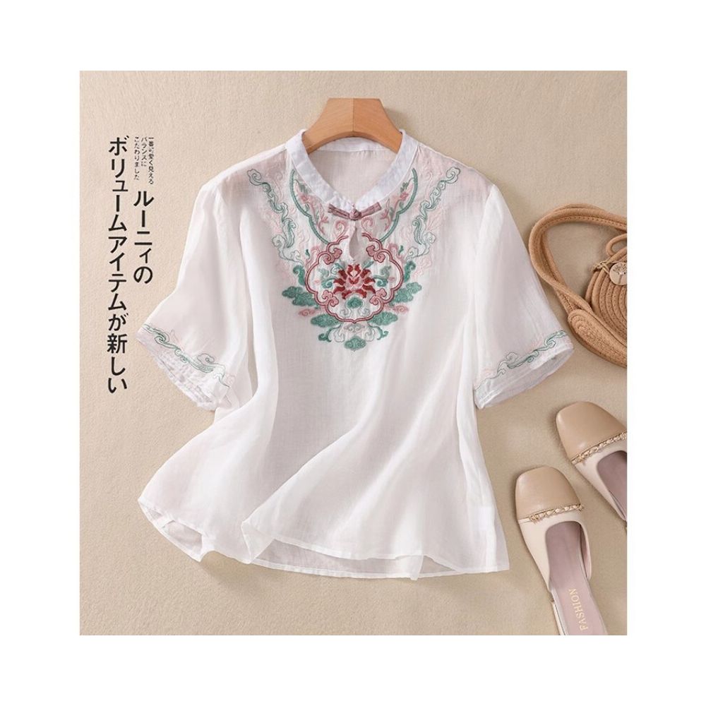 New Chinese style Zen embroidered short sleeved shirt for women summer wear mother s style fashionable loose fit casual thin retro
