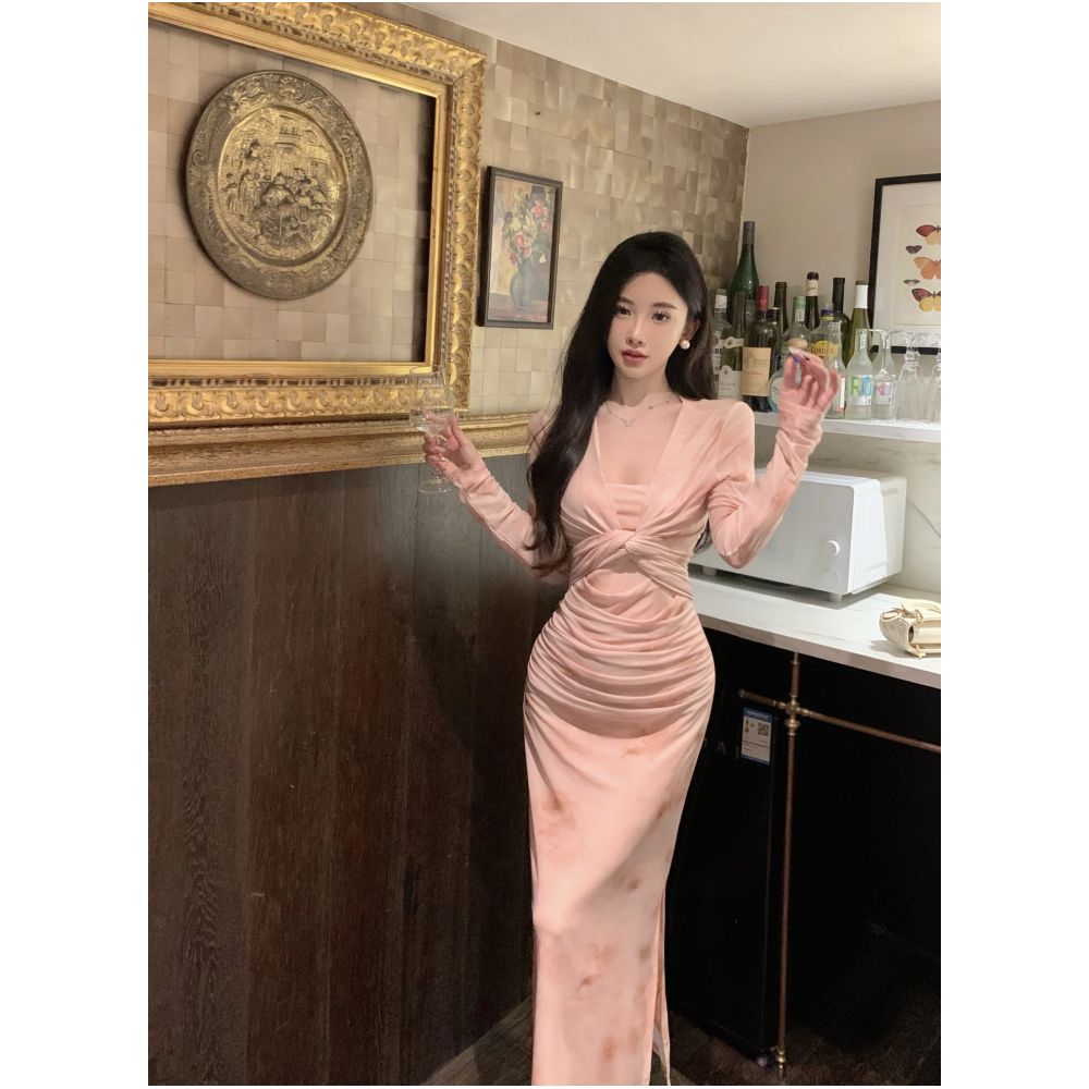 2025 Autumn New Heart Style Fashionable French Retro Dress Sunscreen Long Sleeve Cardigan Two Piece Set for Women image 4