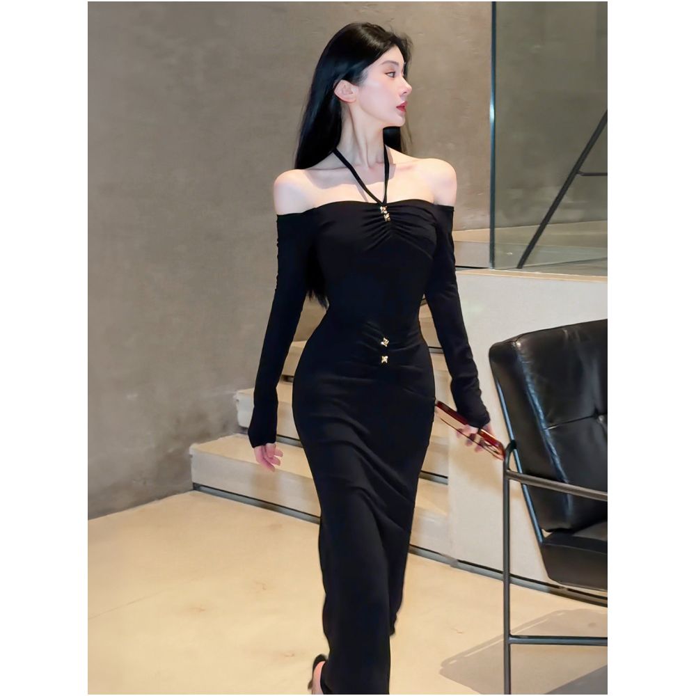 Lin Buwan s Pure and Alluring Halter Neck Off Shoulder Long Sleeved Dress Autumn Winter Elegant High End Sexy and Slim Fit Long Gown image 3