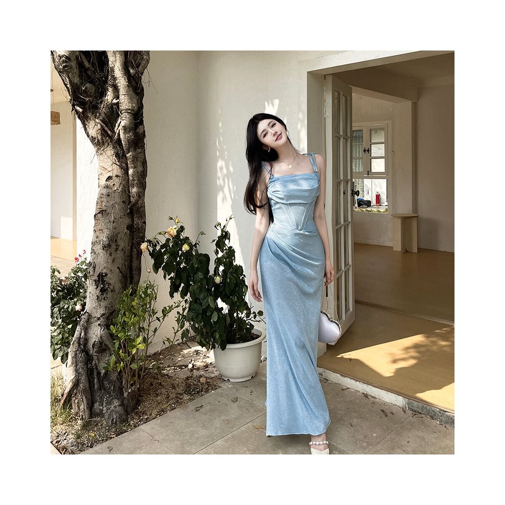 Instunning European and American style blue dress elegant long dress for women perfect for annual meetings banquets and birthday parties image 2
