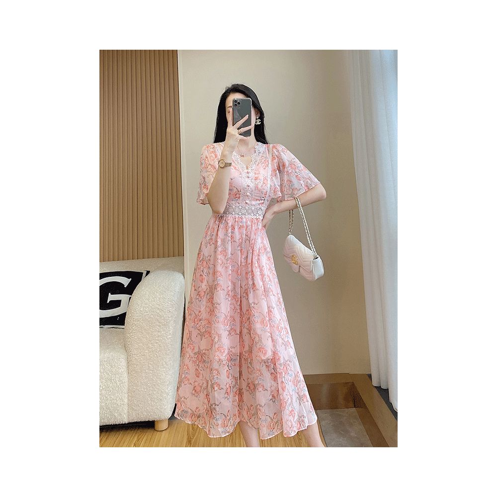 2025 New Summer Floral Print Dress for Women Sophisticated Youthful Elegant and Chic Perfect for Beach Vacations image 5