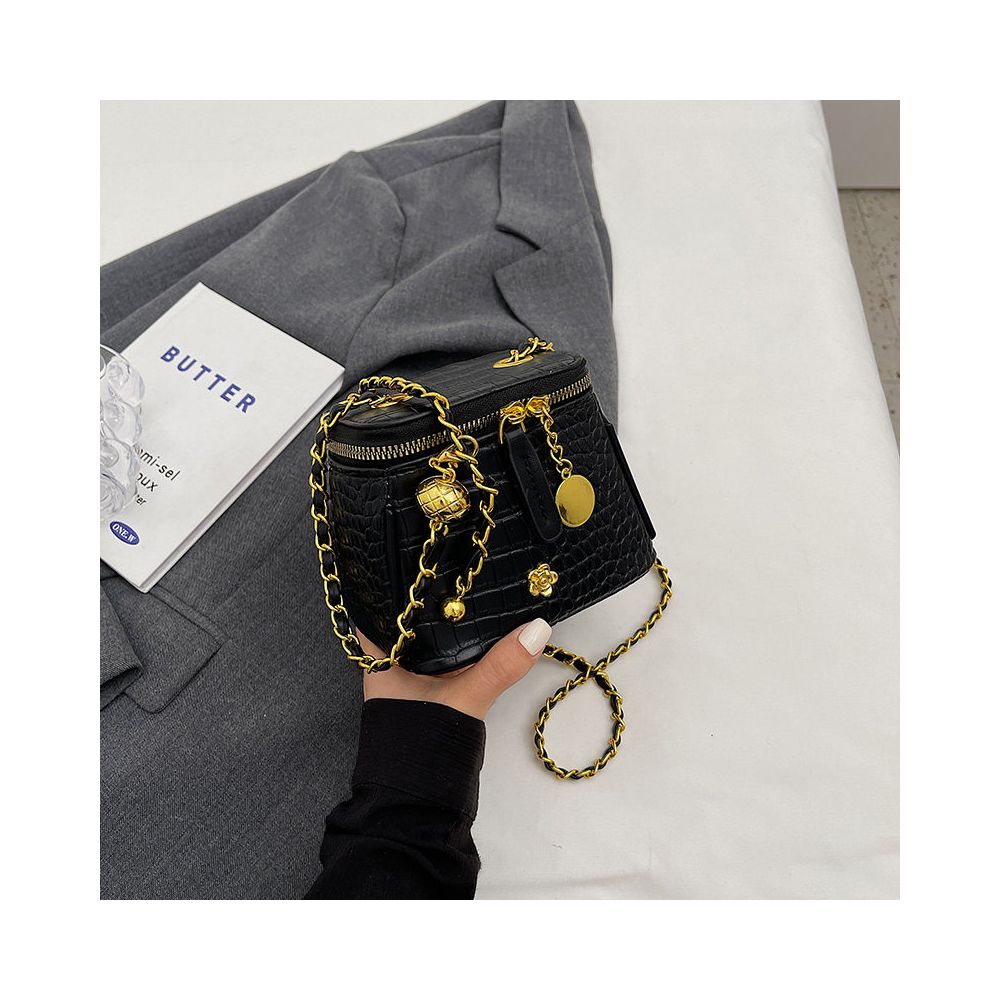 Korean style casual and fashionable high end small bag for women new 2025 summer fashion bucket bag niche trendy crossbody bag