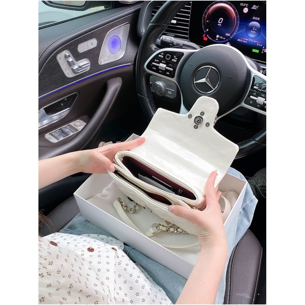 Valentine s Day Gift Light Luxury Small Fragrant Style Lingge Small Square Bag for Women 2025 New High end Diamond Set Handbag Trend image 2