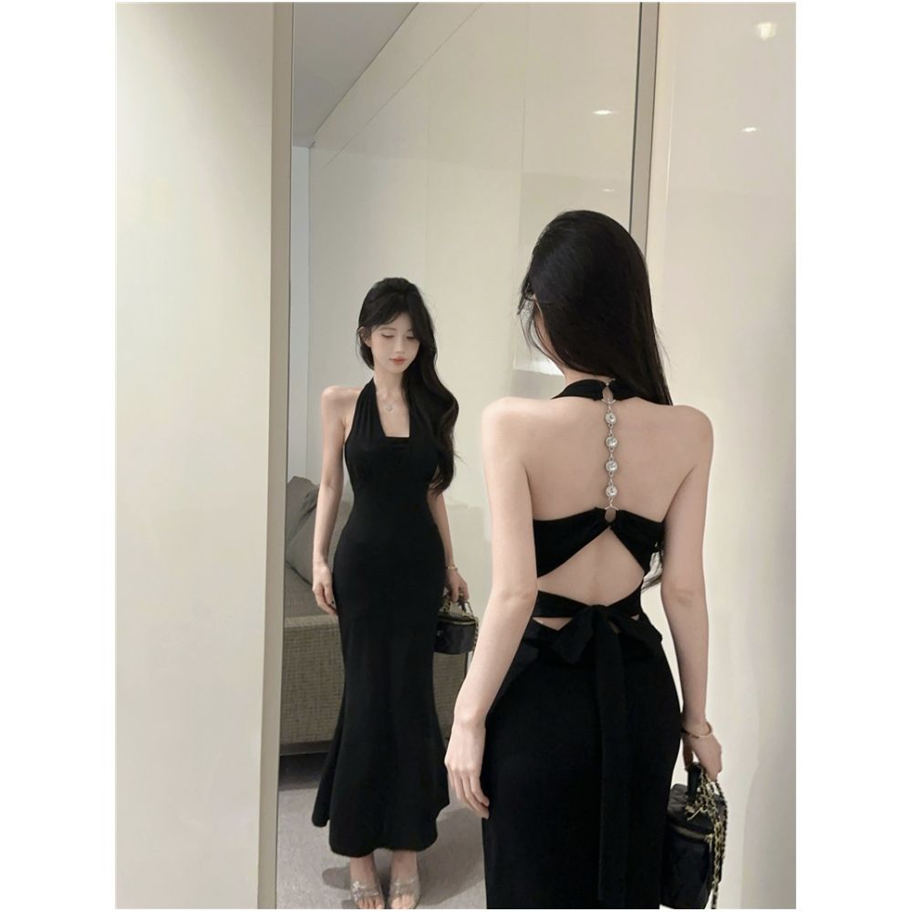 Red design chain hanging neck strap backless suspender dress women s sexy slim fit fish tail wrapped buttocks long skirt