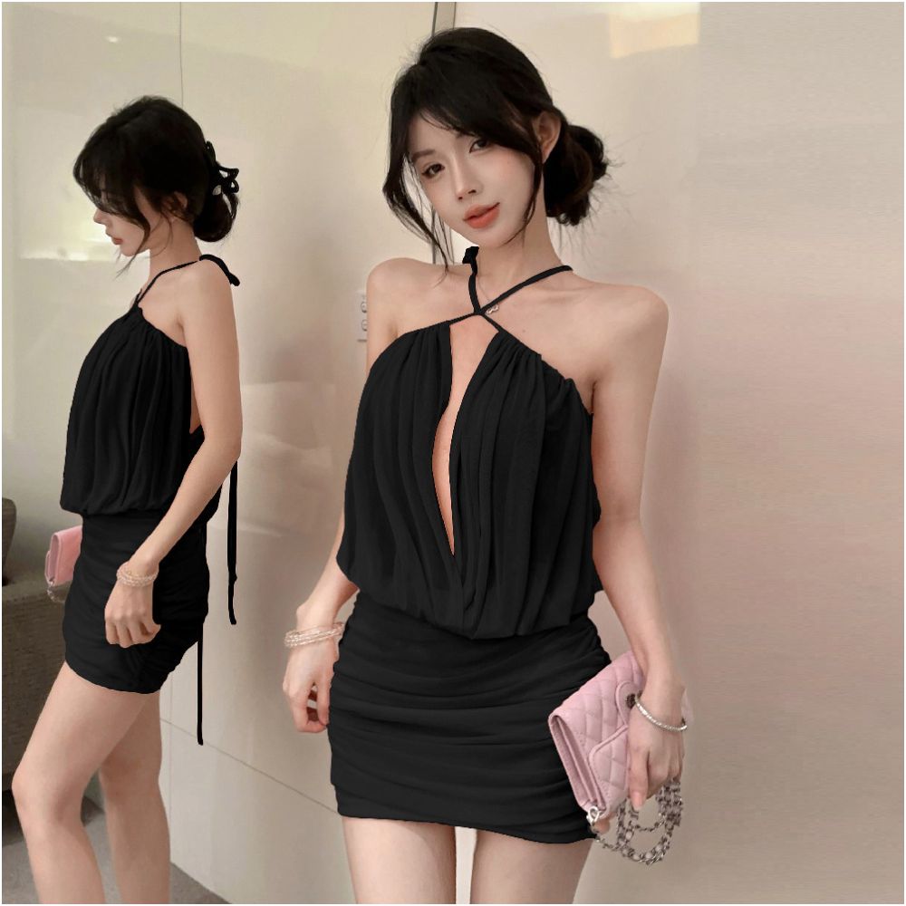 Internet celebrity pure desire sexy style low cut hanging neck dress with hollowed out pleats at the back for slimming and slimming pleated hip hugging short skirt