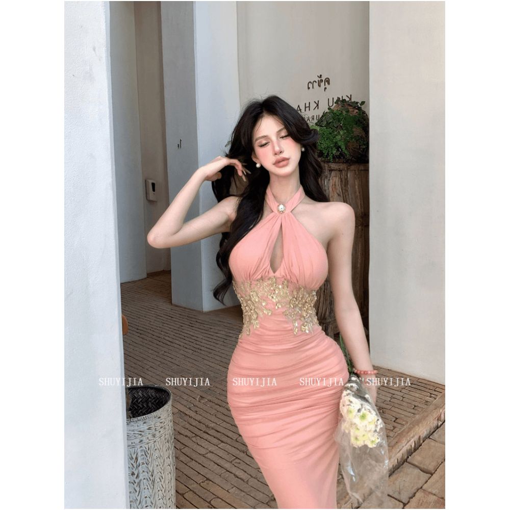 SYJ Shuyi Home Fat MM High end Temperament Pink Hanging Neck Dress Pure Desire Sexy Show Thin Bag Hip Long Dress