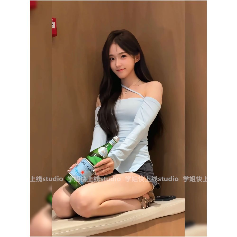 Pure desire spicy girl hanging neck off the shoulder with interior design niche top sexy one shoulder long sleeved suspender T shirt for women image 1