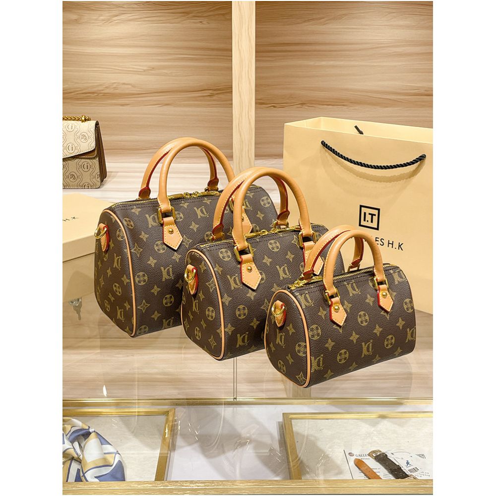 Valentine s Day gift genuine leather women s bag Boston pillow bag crossbody bag vintage cowhide shoulder bag women s 2025 new model image 0