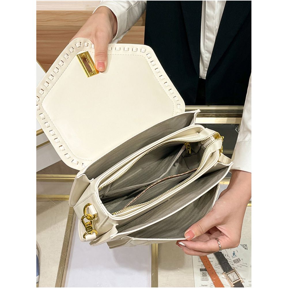 Hong Kong counter high end leather small fragrant style diamond grid bag for women 2025 new commuting fashion crossbody small square bag image 4