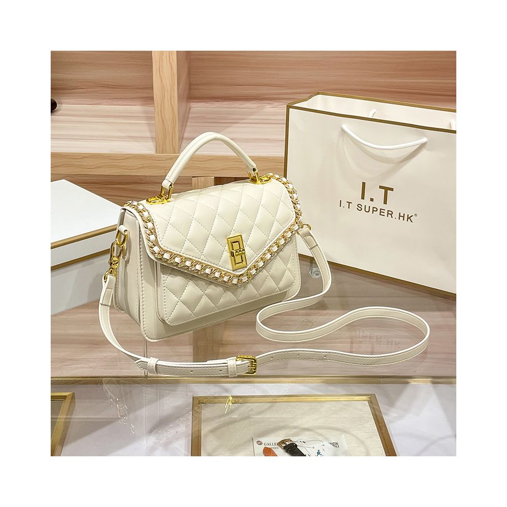 Hong Kong counter high end leather small fragrant style diamond grid bag for women 2025 new commuting fashion crossbody small square bag