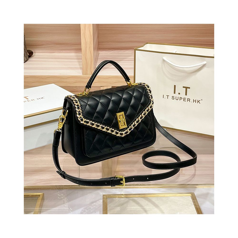 Hong Kong counter high end leather small fragrant style diamond grid bag for women 2025 new commuting fashion crossbody small square bag