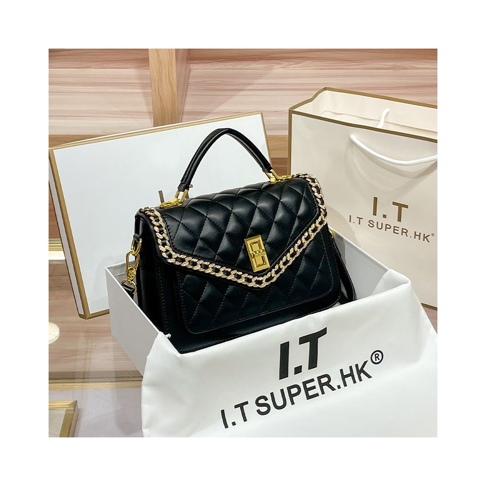 Hong Kong counter high end leather small fragrant style diamond grid bag for women 2025 new commuting fashion crossbody small square bag