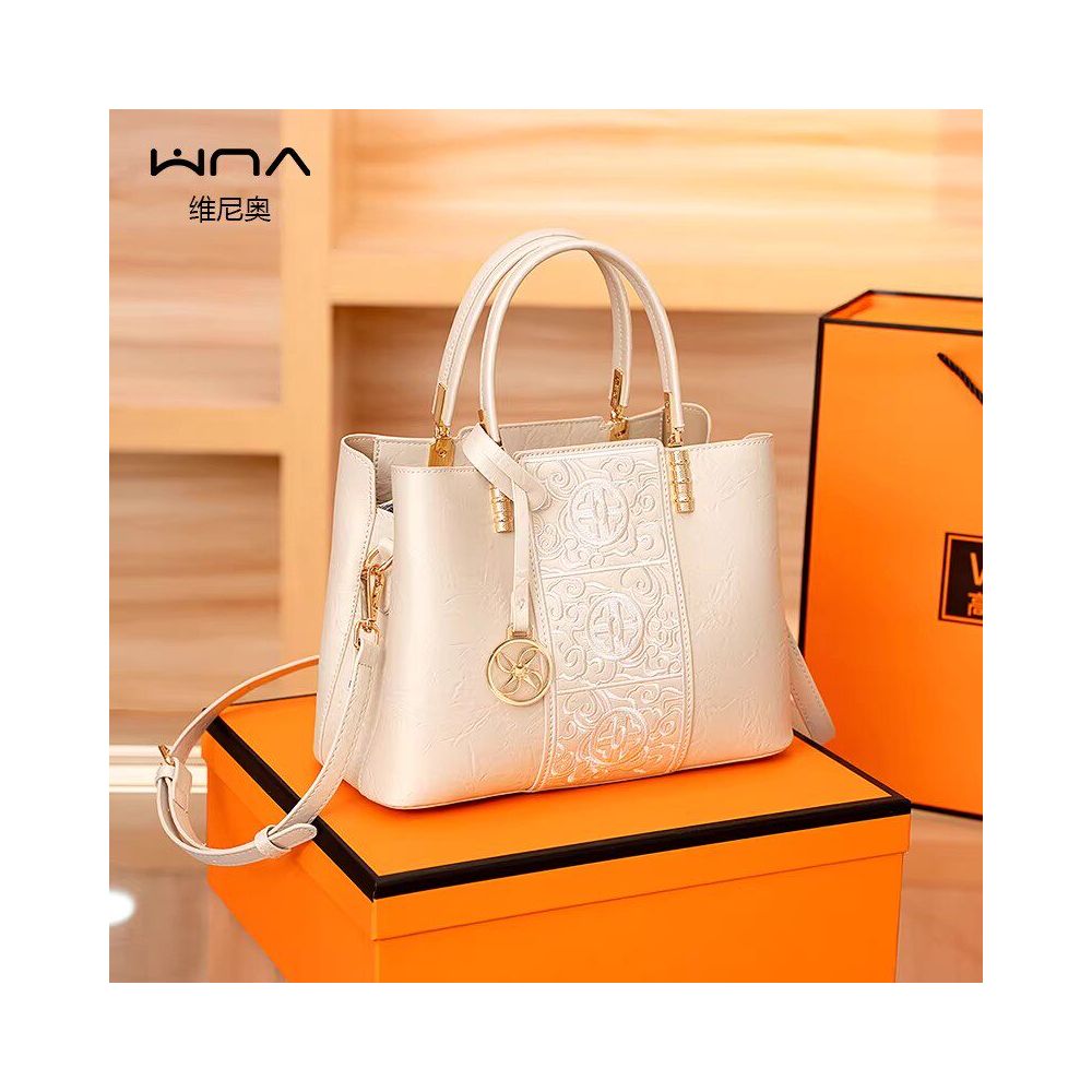 26 year new product Vinio Chinese style embroidered handbag with large capacity mom bag practical birthday gift for wife