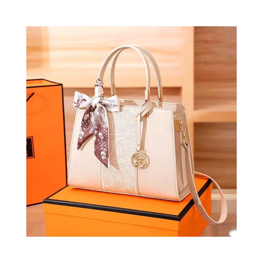 26 year new product Vinio Chinese style embroidered handbag with large capacity mom bag practical birthday gift for wife