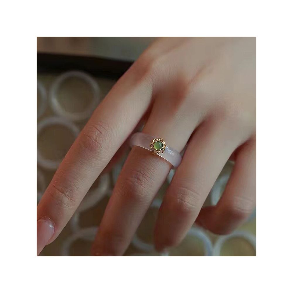 New Autumn Wind Drunken Imitation Natural High Ice White Jade Marrow Ring High Grade Female Niche Design New Chinese Style Whitening