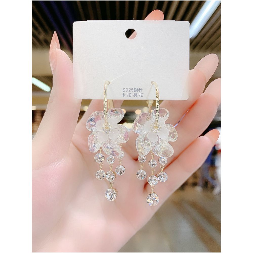 Super fairy white flower earrings with Korean temperament long diamond studded tassel earrings with a design sense internet famous earrings ear rings and earrings image 2