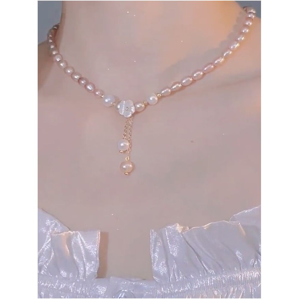 Outlet Discount Small Flowers Butterfly Pulling Pearl Necklace Women s Light Luxury Design Neck Chain Lock Bone Chain Accessories image 1