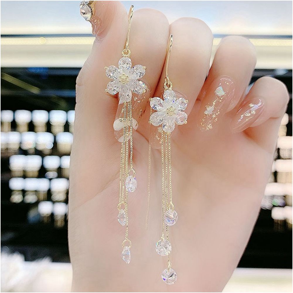 Korean style fashion temperament exaggerated personality floral tassel earrings women s 2026 new light luxury high end earrings image 4