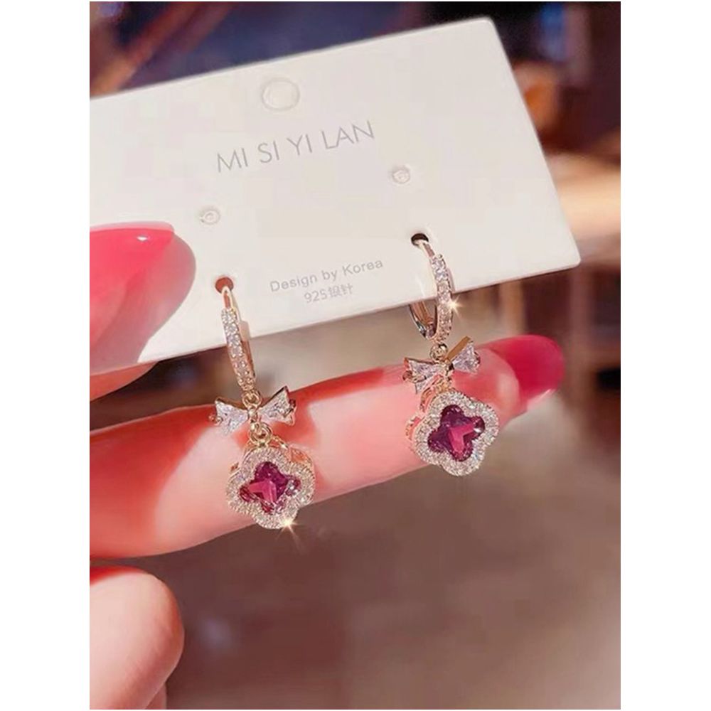 Korean style fashion temperament exaggerated personality four leaf clover zircon earrings for women 2026 new light luxury high end earrings image 2