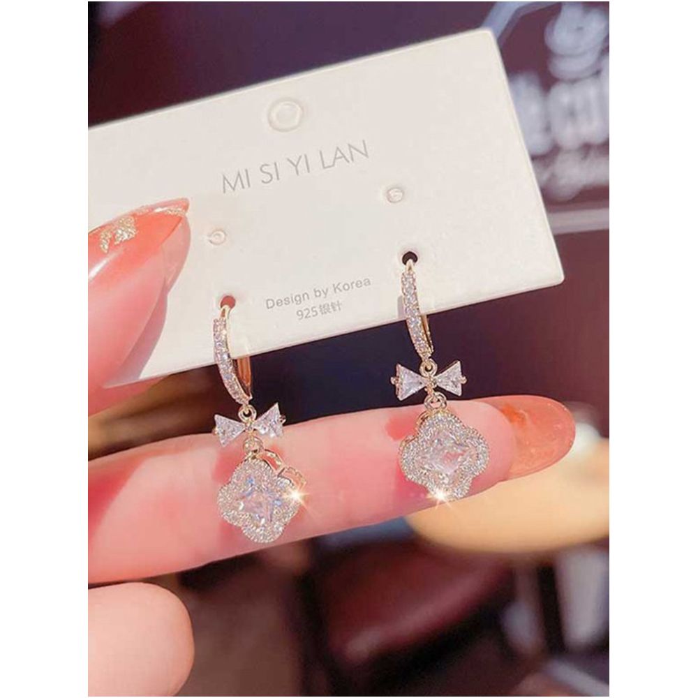 Korean style fashion temperament exaggerated personality four leaf clover zircon earrings for women 2026 new light luxury high end earrings image 3