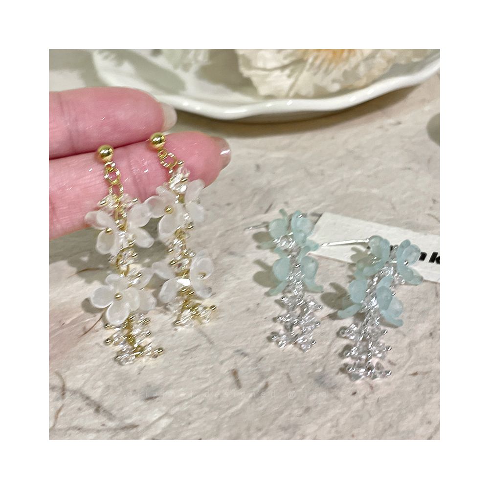 Exquisite flower tassel earrings for women 2025 new seaside vacation style earrings suitable for high end earrings with square and round faces image 1