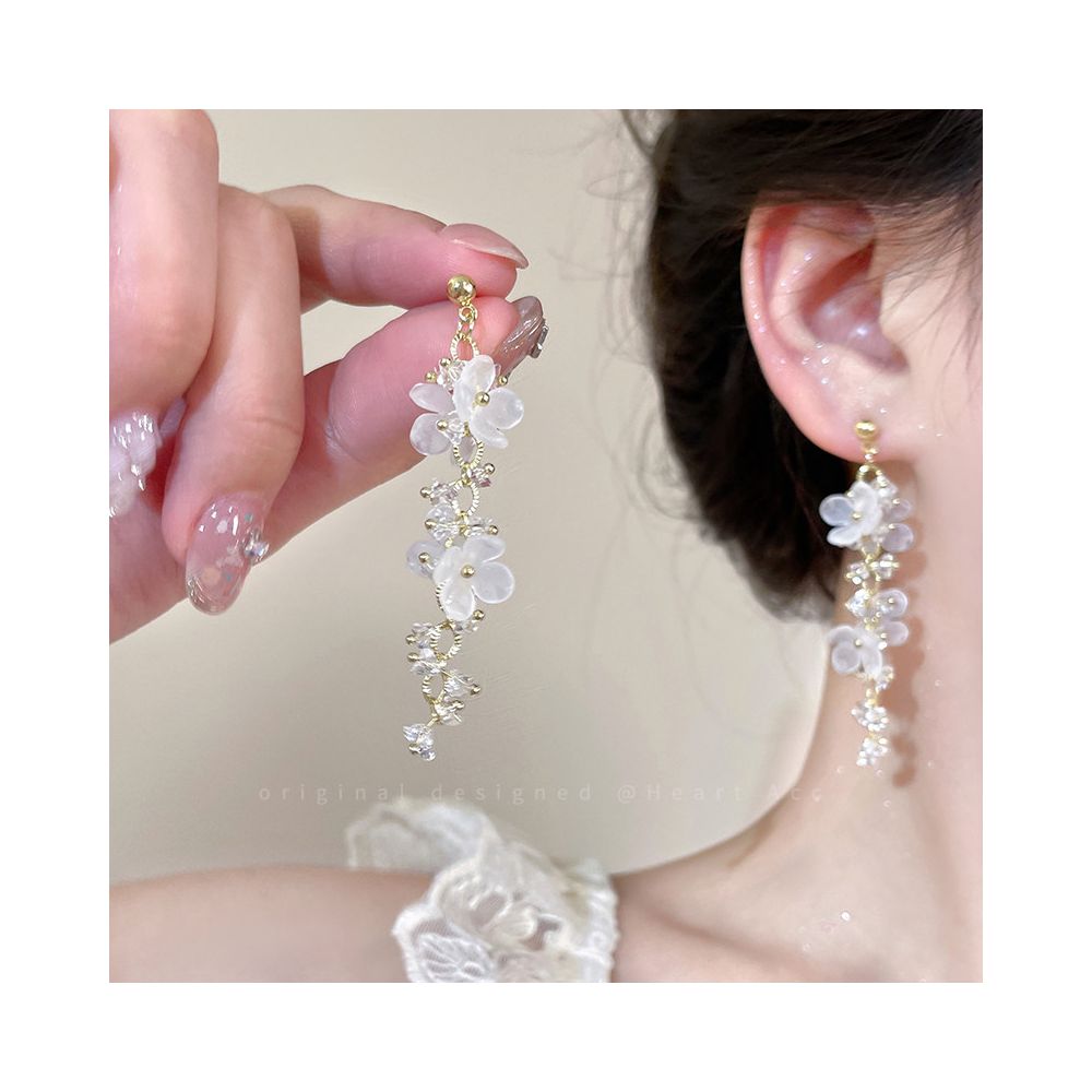 Exquisite flower tassel earrings for women 2025 new seaside vacation style earrings suitable for high end earrings with square and round faces image 4