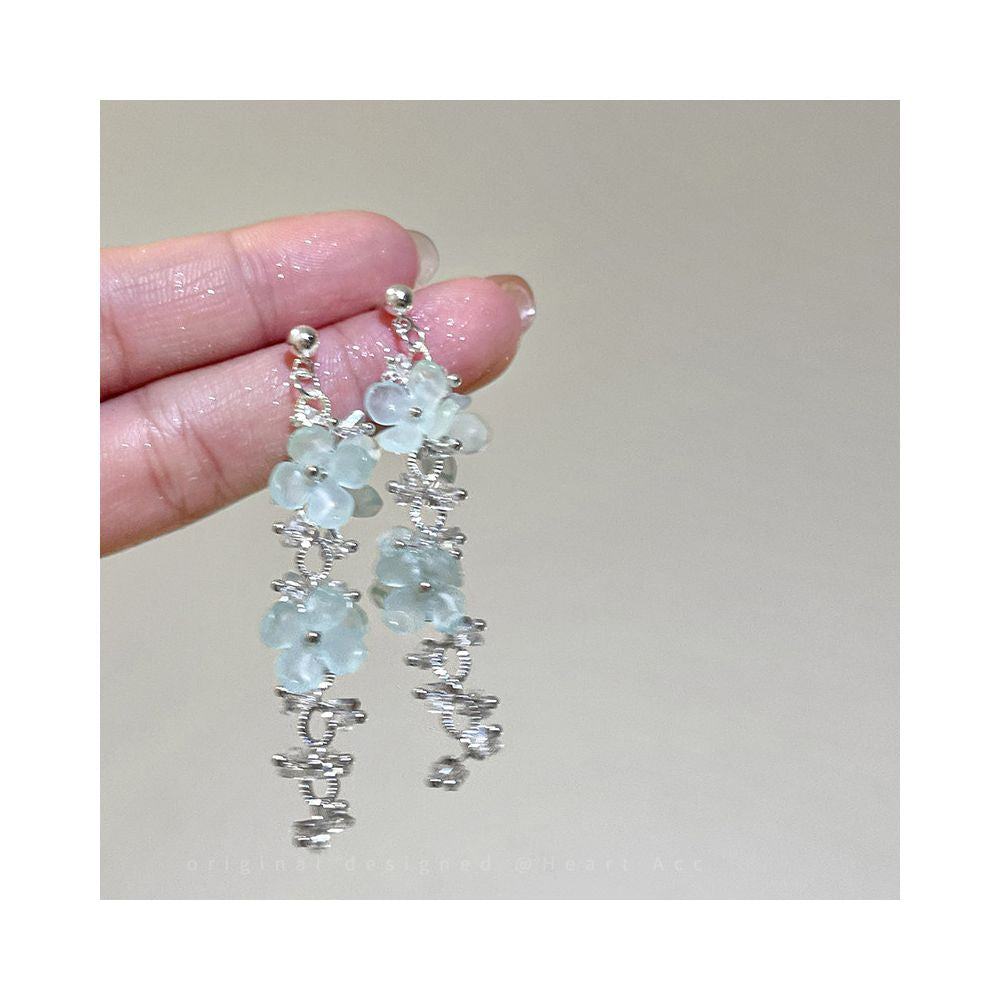 Exquisite flower tassel earrings for women 2025 new seaside vacation style earrings suitable for high end earrings with square and round faces