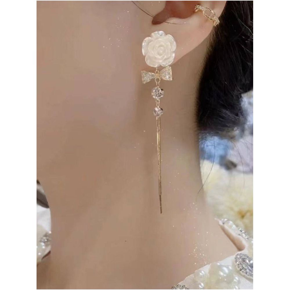 Chaoxianshan Camellia Golden Flower Earnail Long Tassel Eardrop Internet Red Light Luxury Temperament One Two Wear Earaccessory Trendy image 4