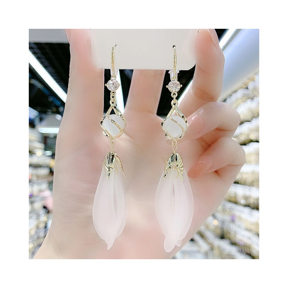Cat s Eye Stone White Petal Earrings Super Fairy Korean Style Long Edition Tassel Earrings Design Sense Internet Red Face slimming Earrings