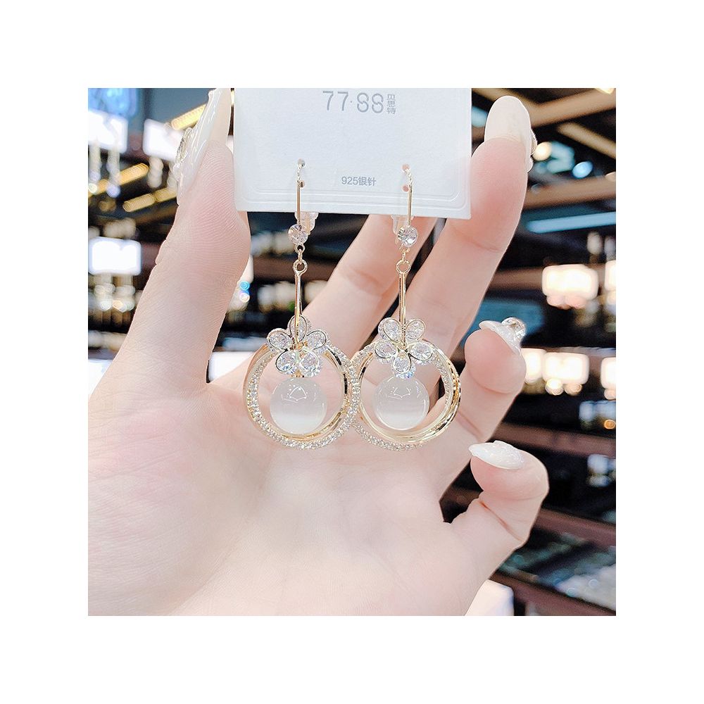 2025 New Korean Flower Circle Earrings Retro Sweet Charm Earrings French Internet Celebrity Cat Eye Stone Earrings image 4