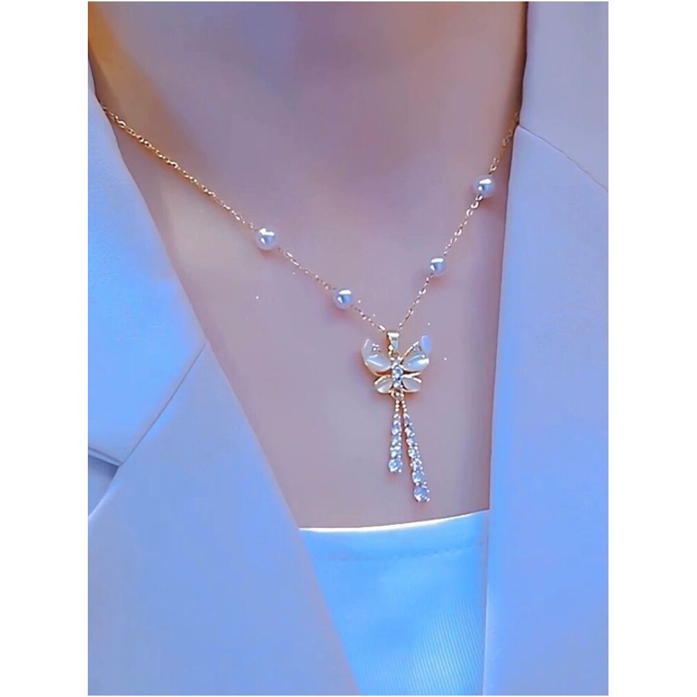 Super Immortal Pearl Butterfly Cat Eye Stone Tassel Necklace for Women 2024 New Style Trendy Luxury Clavicle Chain Internet Celebrity Neck Chain image 2