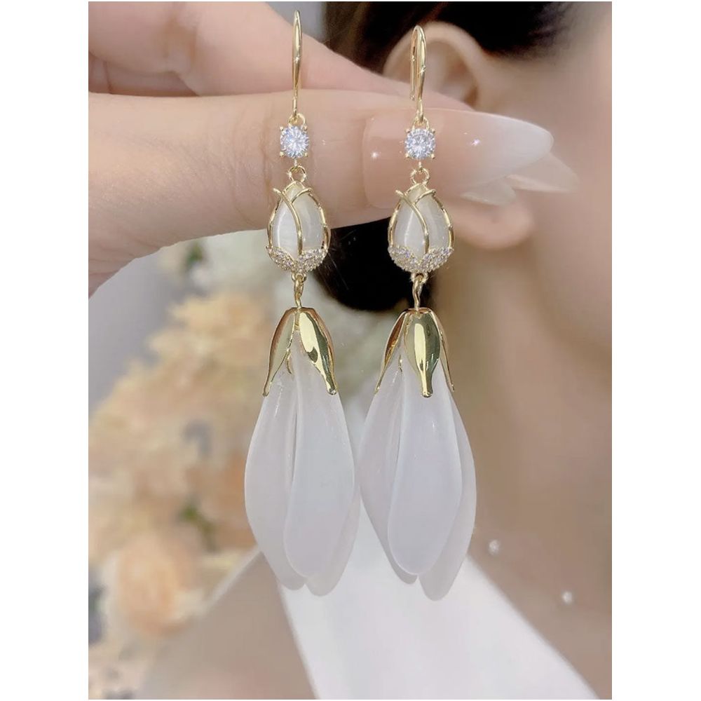 Red Tulip Petal Earrings 2025 New Trendy Long Style Tassel Eardrops Internet Red Design Earrings for Women