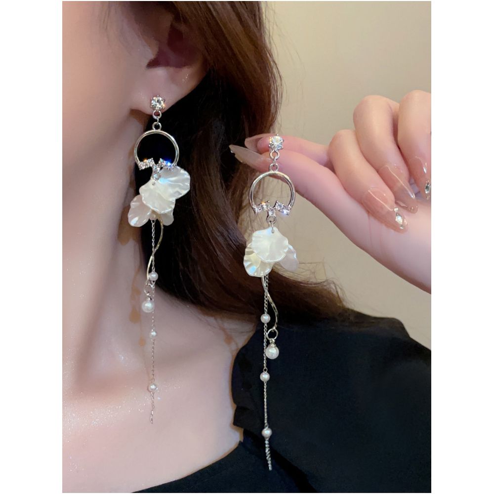 Super fairy long tassel petal pearl earrings with niche design high end earrings light luxury earrings exquisite commuting style image 0