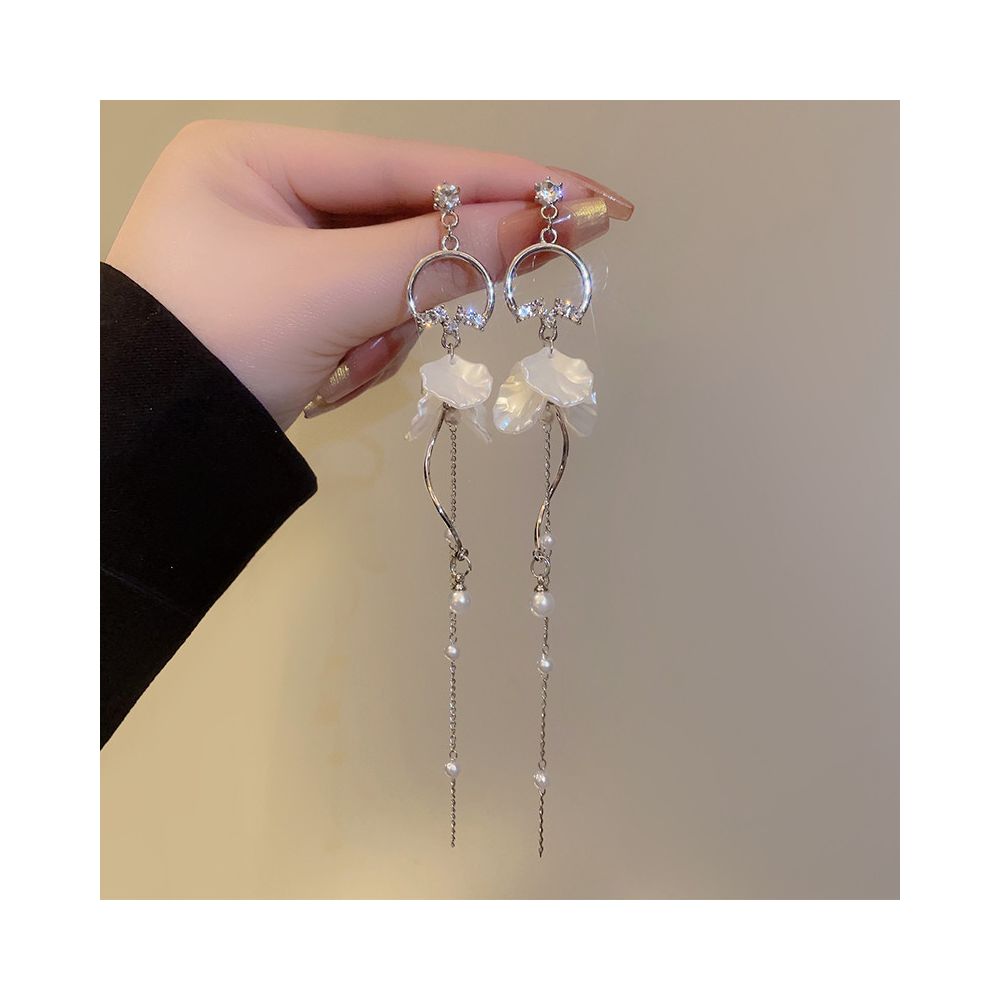 Super fairy long tassel petal pearl earrings with niche design high end earrings light luxury earrings exquisite commuting style
