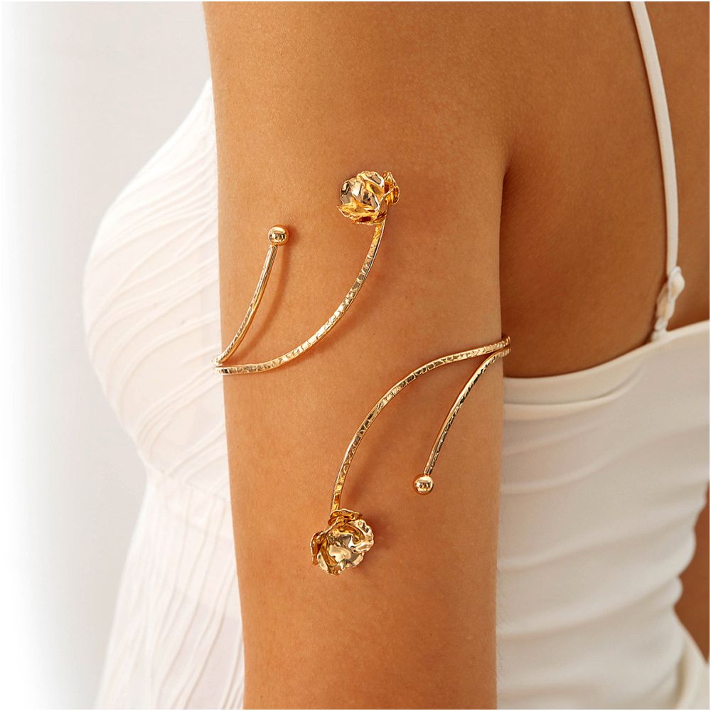European and American style cross border jewelry minimalist starfish arm bracelet with a butterfly shaped open design women s bracelet