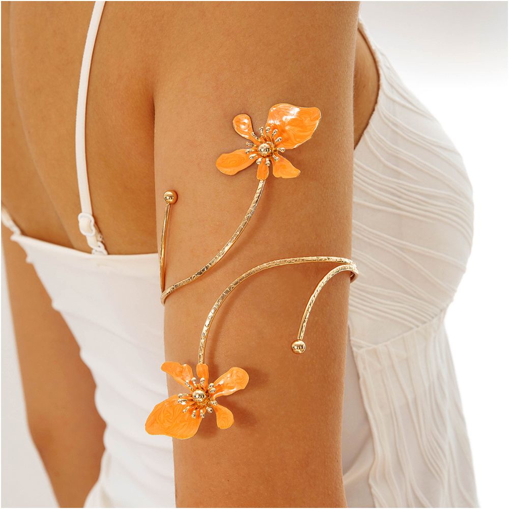European and American style cross border jewelry minimalist starfish arm bracelet with a butterfly shaped open design women s bracelet