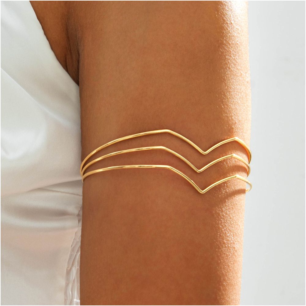 European and American style cross border jewelry minimalist starfish arm bracelet with a butterfly shaped open design women s bracelet
