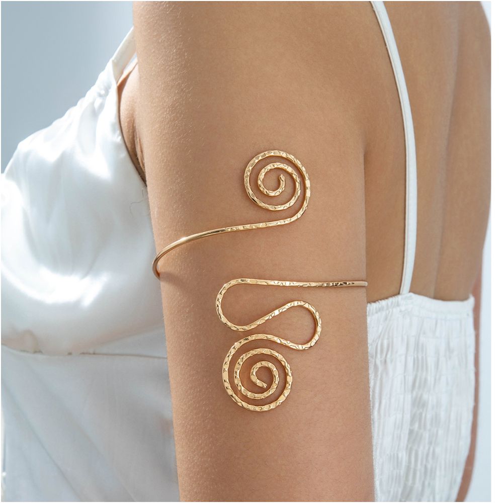 European and American style cross border jewelry minimalist starfish arm bracelet with a butterfly shaped open design women s bracelet