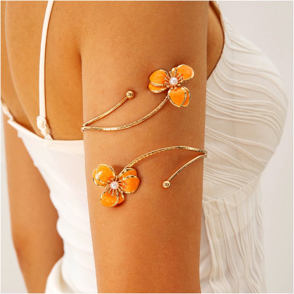 European and American style cross border jewelry minimalist starfish arm bracelet with a butterfly shaped open design women s bracelet