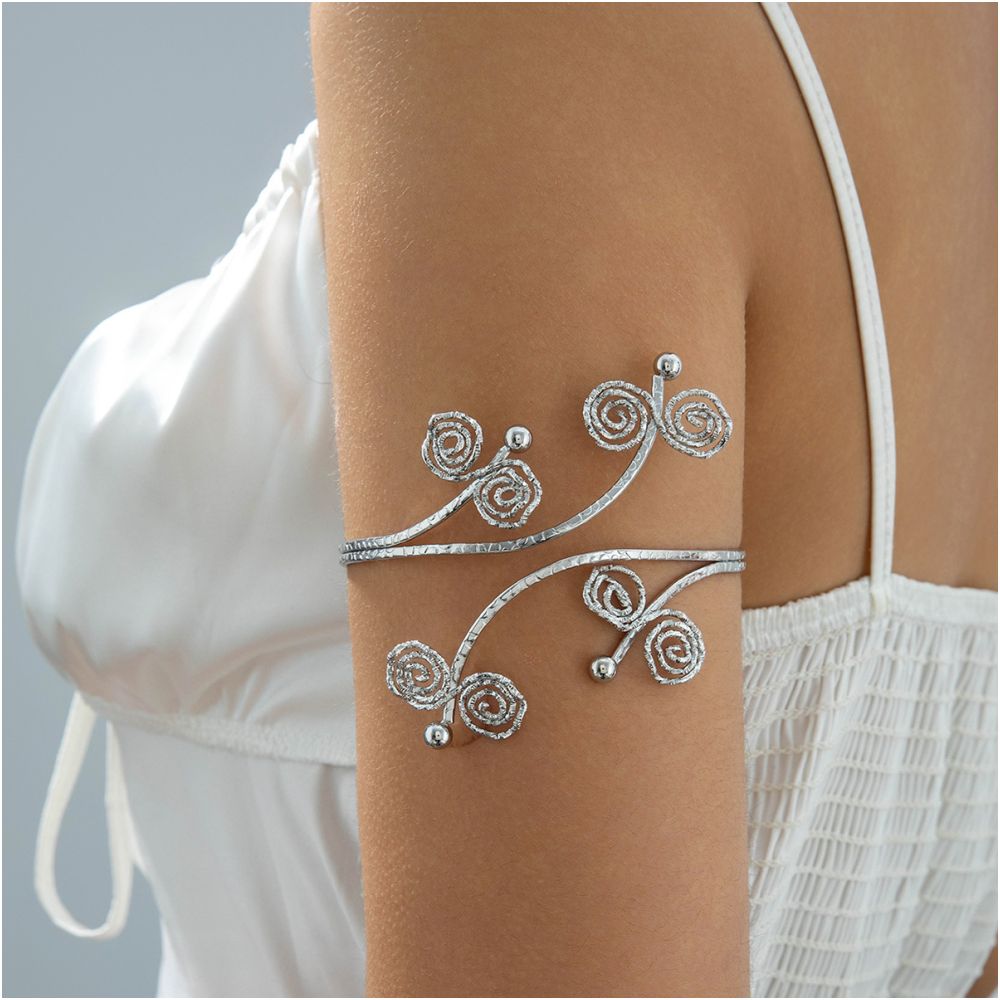 European and American style cross border jewelry minimalist starfish arm bracelet with a butterfly shaped open design women s bracelet