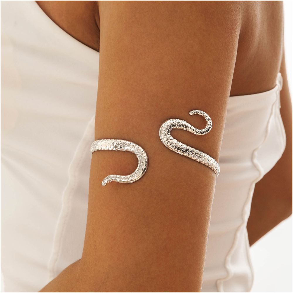 European and American style cross border jewelry minimalist starfish arm bracelet with a butterfly shaped open design women s bracelet