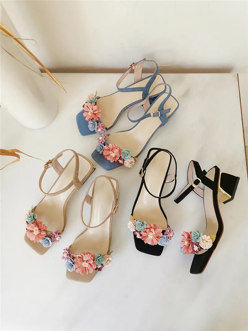 New Fashion Floral Comfortable Women's Sandal Fashion Simple Open-toe Low Heel Chunky Button Sandal