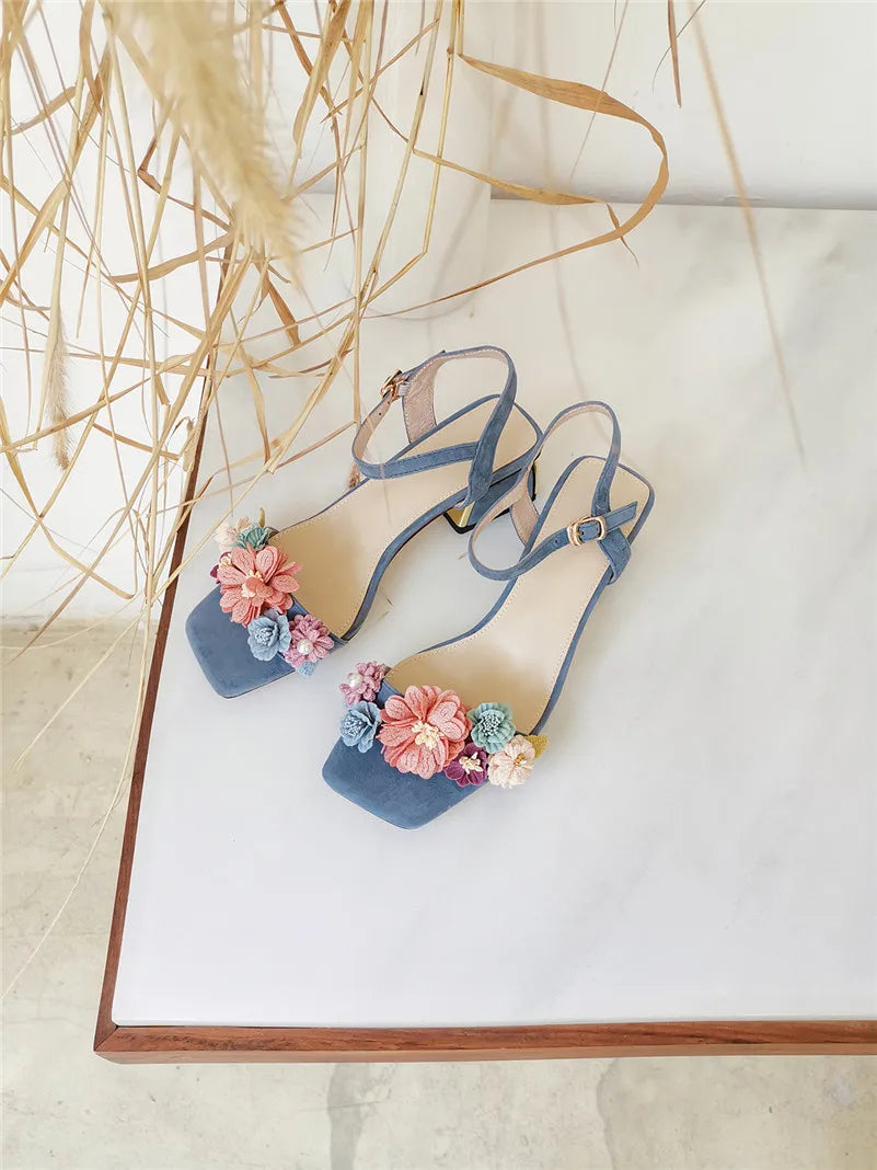 New Fashion Floral Comfortable Women's Sandal Fashion Simple Open-toe Low Heel Chunky Button Sandal