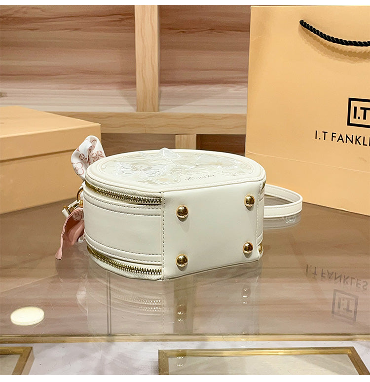 Hong Kong Women's Handbag 2025 New Lace Butterfly Handbag, High-End Shoulder/Crossbody