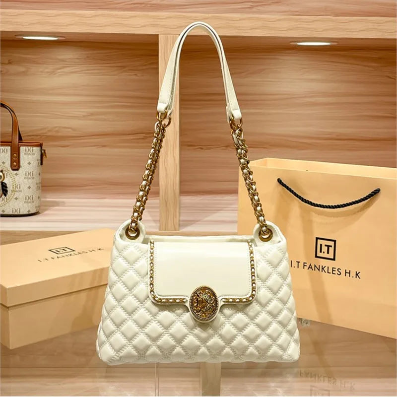 2025 women's brand genuine leather chain bag, new designer brings a sense of luxury, large capacity underarm shoulder bag is fas