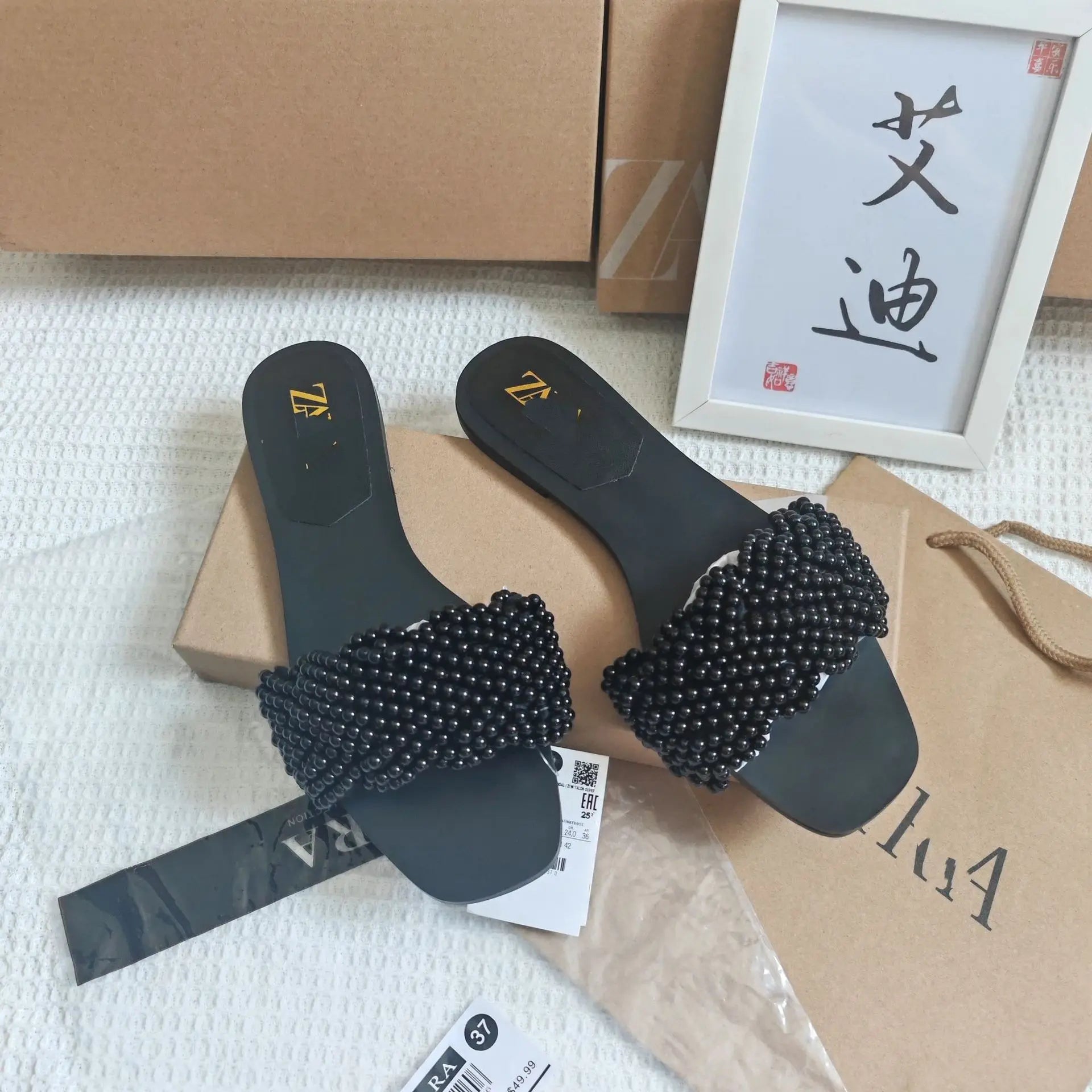 2025 Summer New Product Women's Shoes White Pearl Weaving Flat Sandals Outerwear Fashion Cool Slippers Pearl Bag Shoe Bag Set