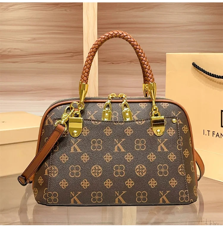 New 2025 High-End Designer Women's Handbag Autumn Winter Shoulder Crossbody Tote Bag Fashionable Luxury Accessory for Ladies